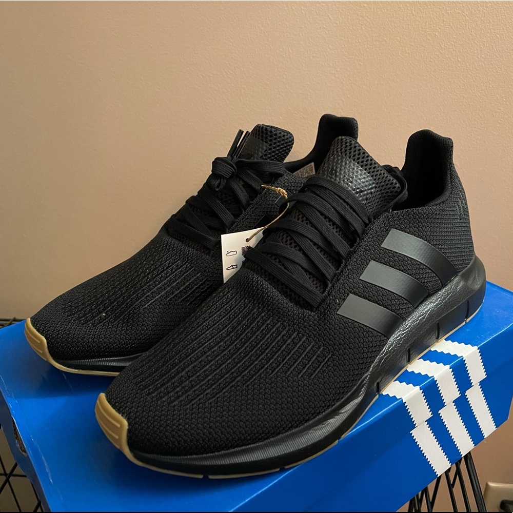 Adidas swift run shoes